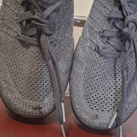 Nike Gray VaporMax Flyknit Men's Shoes - Picture 5 of 8